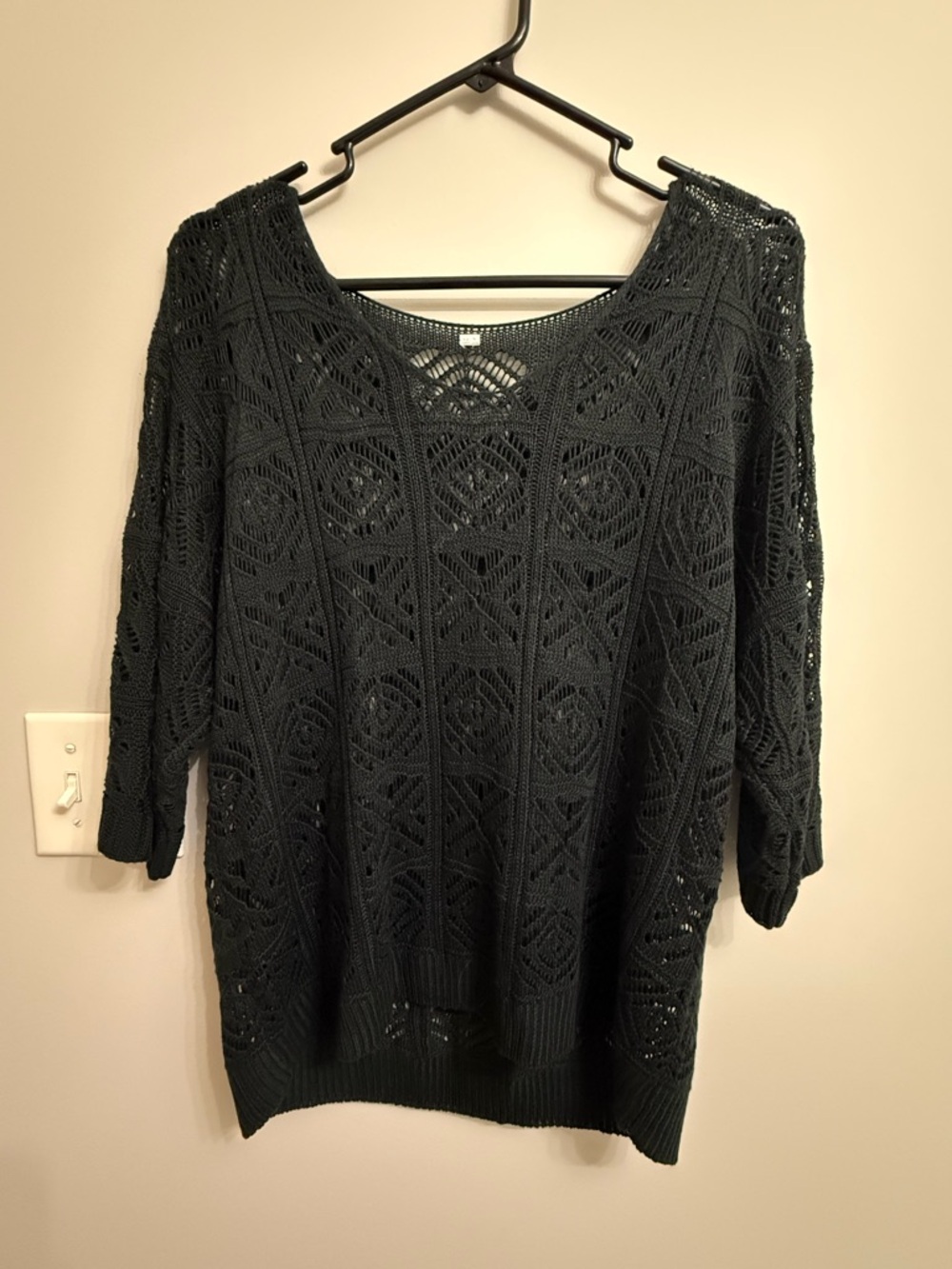 Women’s Black Open-Knit Sweater Pullover